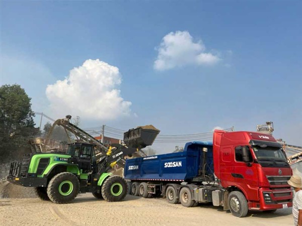 Máy xúc lật điện XCMG XC968