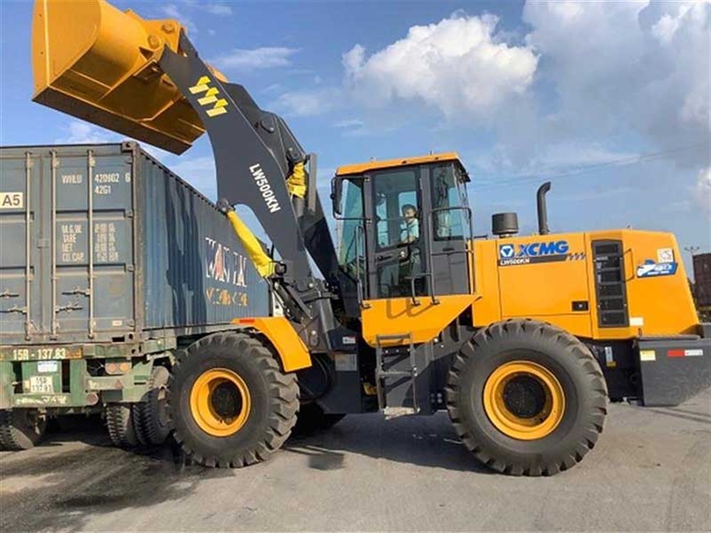Máy xúc lật XCMG cần dài 4.5m gầu 3m3 đến 4.5m3 LW500KN